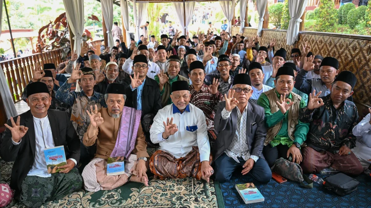 Ratusan Kiai se-Bandung Raya Deklarasi Dukung ASIH, Titip Pondok Pesantren