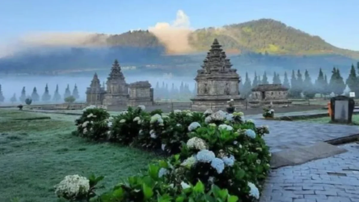 Menikmati Keindahan Dieng: 7 Tempat Wisata Terbaik di Negeri di Atas Awan