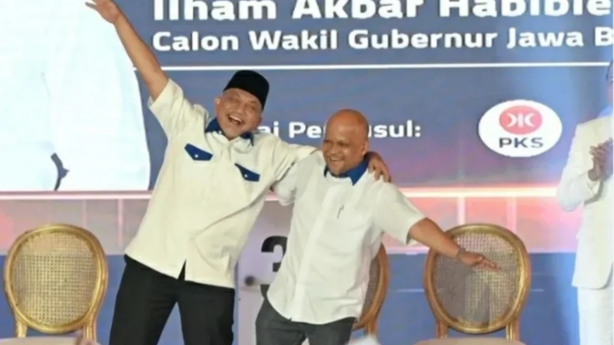 Gestur Pesawat Terbang Pasangan ASIH di Debat Pilgub Jabar Sukses Curi Perhatian