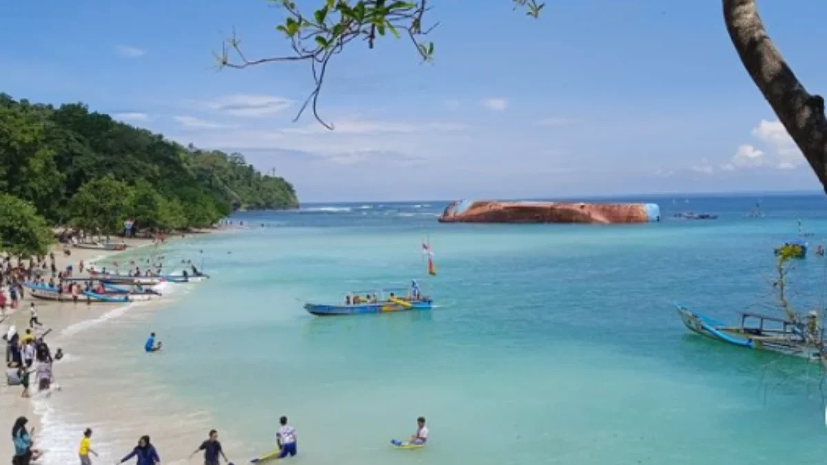 5 Pantai Di Jawa Barat Yang Wajib Dikunjungi, Nomer 5 Harus Segera Dikunjungi.