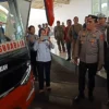 Semua Bus di Terminal Harjamukti Kota Cirebon Diperiksa, Antisipasi Kecelakaan di Momen Liburan Nataru 2025