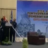 PJ Walikota Cirebon Agus Mulyadi Berani Hentikan Acara Demi Ganti Bendera Merah Putih