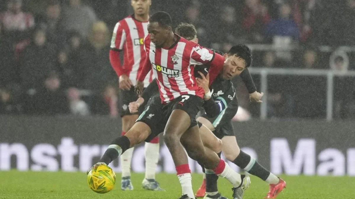 Wataru Endo Menjadi MOTM di Laga Liverpool vs Southampton