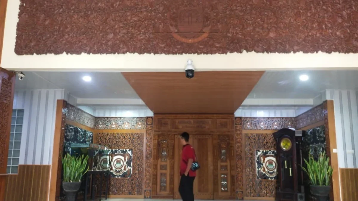 Polres Cirebon Kantongi Rekaman CCTV Gedung DPRD Kabupaten Cirebon, Kasus Mahmud Jawa Terus Diselidiki