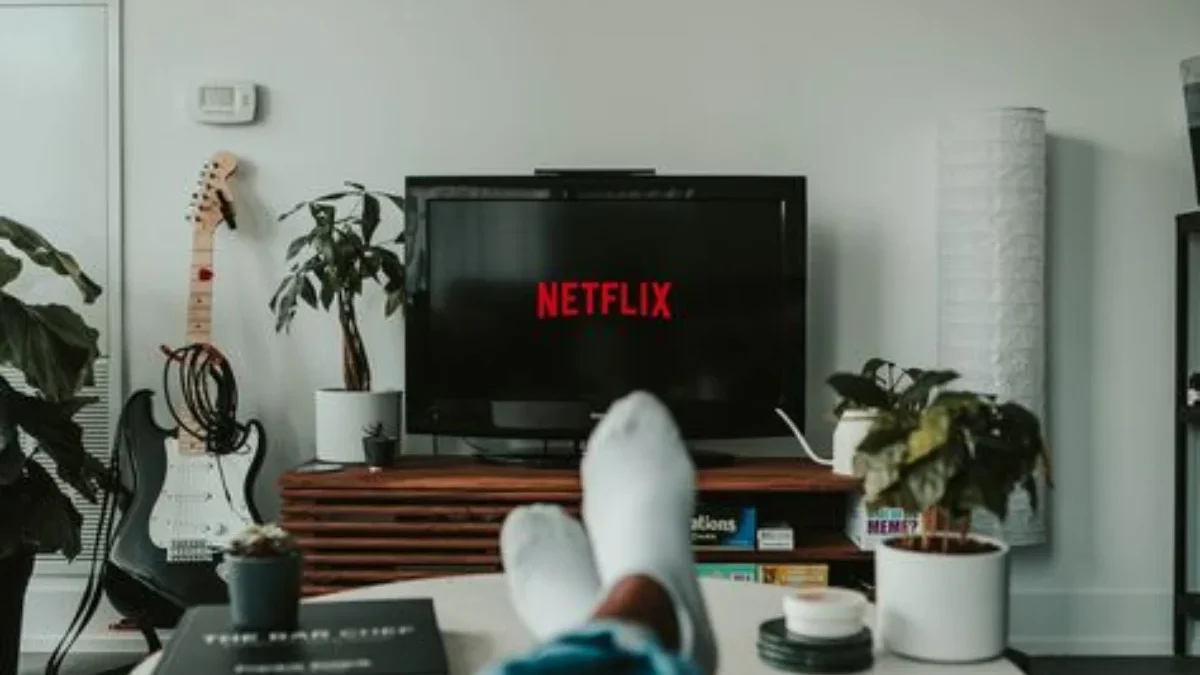 Libur Panjang di Rumah? Ini 8 Film Netflix dari Berbagai Genre yang Bikin Betah