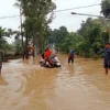 Jalan Penghubung 3 Desa di Kabupaten Majalengka Terendam akibat Sungai Ciranggon