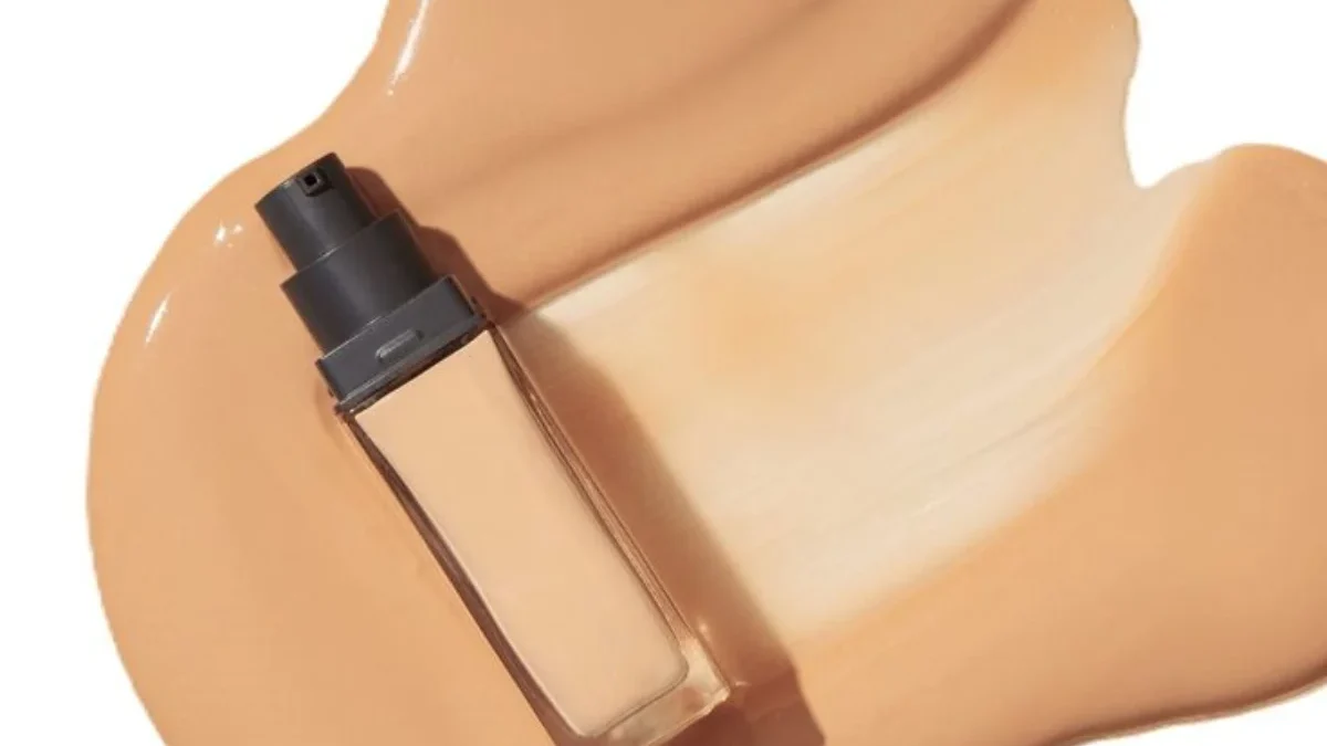 Cushion dan Foundation, Mana yang Lebih Unggul? Intip 7 Kelebihannya Disini