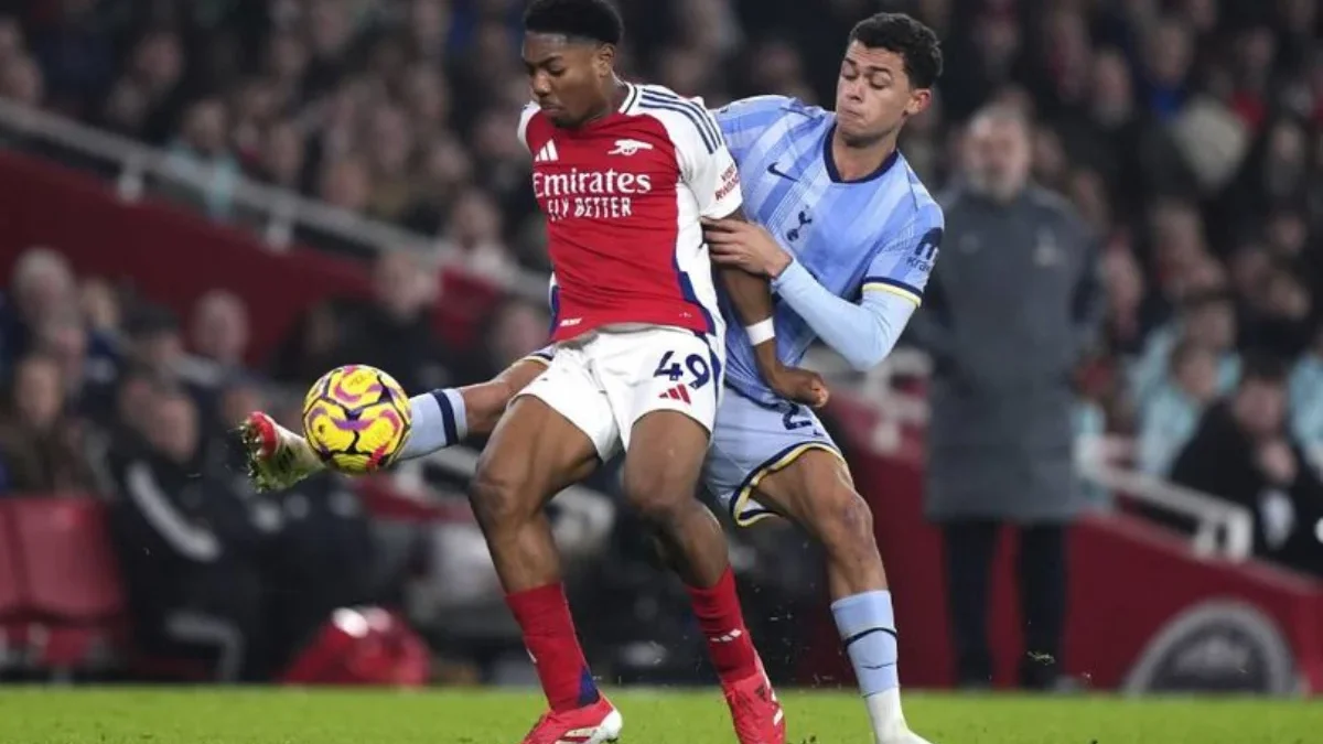 Myles Lewis-Skelly bek muda Arsenal cetak sejarah di derby London Utara