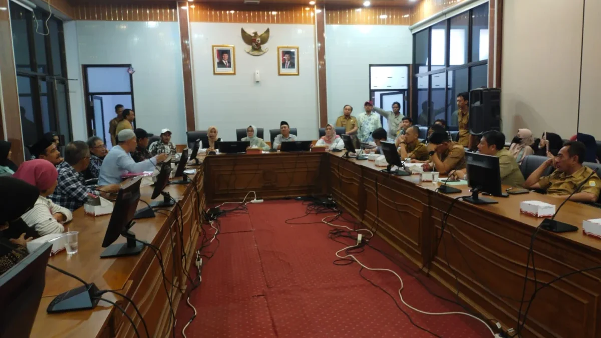 DPRD Kabupaten Cirebon Gelar Audiensi Bahas Polemik Revitalisasi Pasar Desa Jungjang