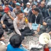 Mahasiswa Sampaikan 4 Tuntutan, Kapolres Cirebon Kota Buka Ruang Dialog untuk Menenangkan Massa