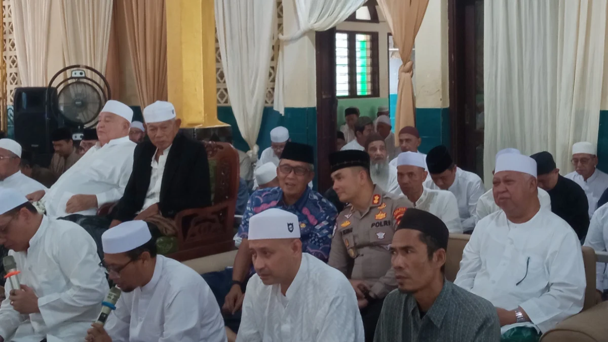 Hadir di Acara Haul Habib Syekh Bin Abu Bakar Bin Yahya di Ponpes Jagasatru, Pemkot Berharap Ini