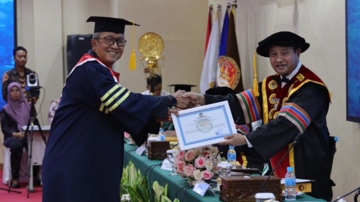 PJ Walikota Cirebon Agus Mulyadi Raih Gelar Doktor usai Ujian Sidang Terbuka Promosi Doktor di IPDN