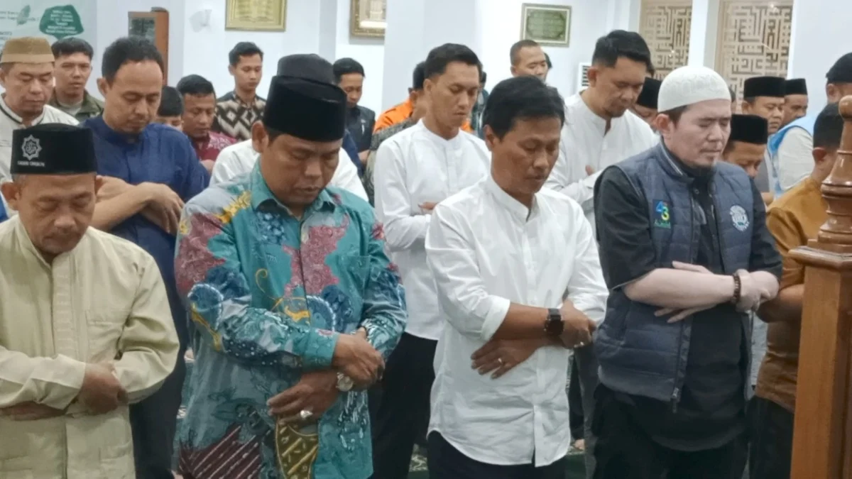 Effendi Edo Gelar Tarawih Keliling, Pertama Kalinya Sejak Menjabat Walikota Cirebon