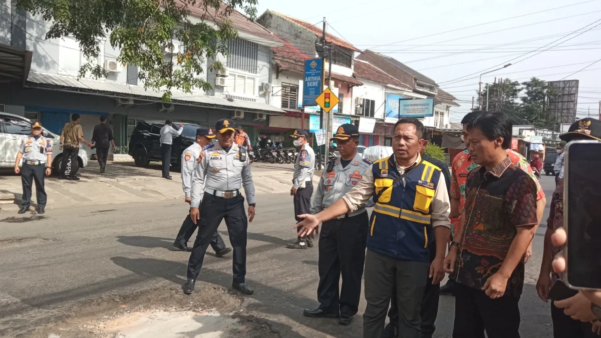 Jalan Ciremai Raya Rusak, Walikota Edo Pastikan Perbaikan Sementara Dimulai Hari Ini