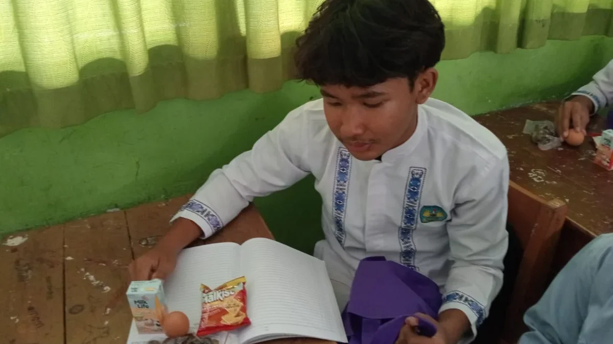 SMPN 4 Cirebon Beri Dukungan Penuh untuk Siswa Berpuasa lewat Program Makan Bergizi Gratis selama Ramadan