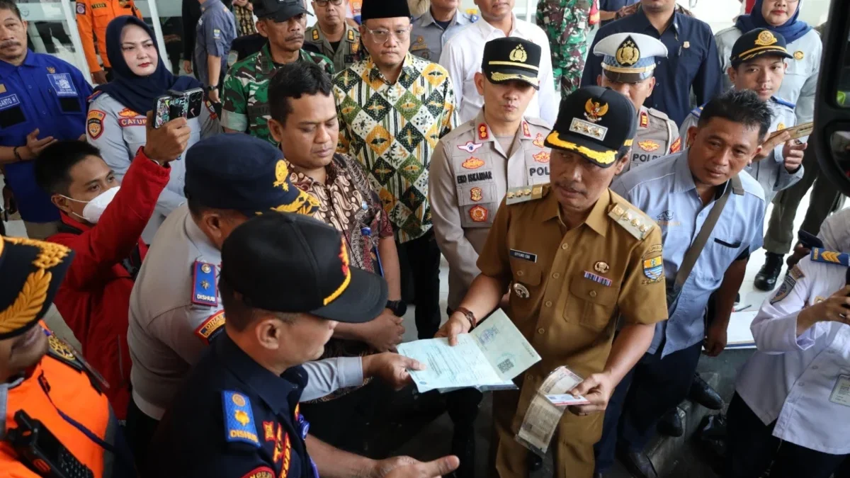 Ramp Check di Terminal Type A Harjamukti, Walikota Cirebon Pastikan Bus Mudik Layak Jalan