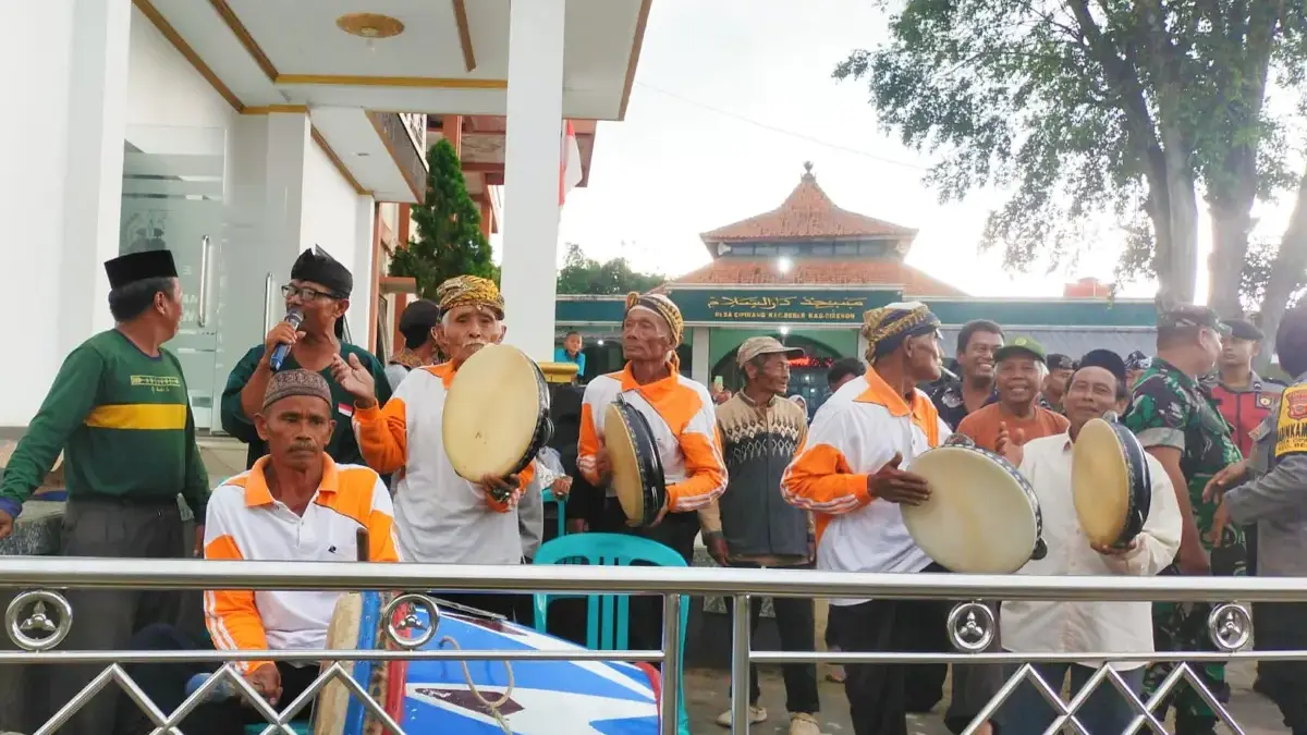 Genjring Dog-dog Tetap Berdentum di Cirebon Meski Minim Atraksi