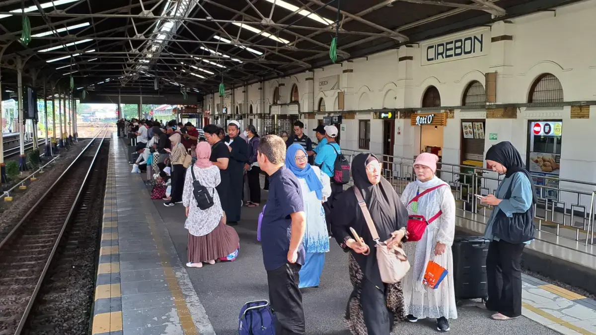 Libur Panjang Waisak 2025, Penumpang Kereta Api di Daop 3 Cirebon Melonjak Tajam