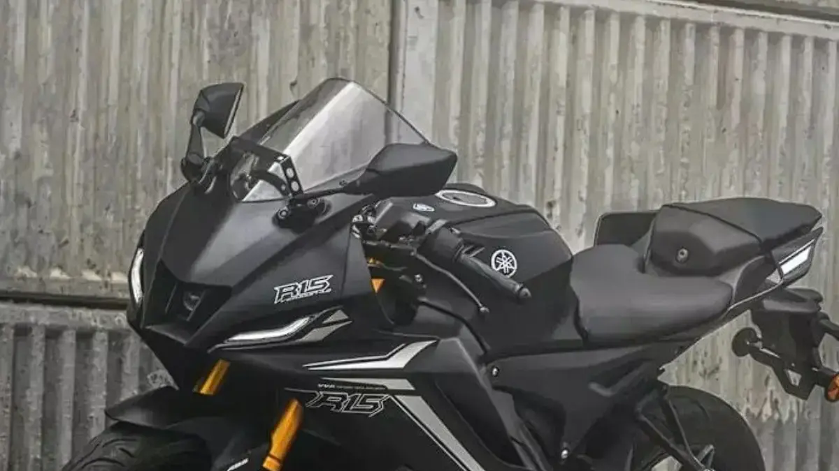 Yamaha R15