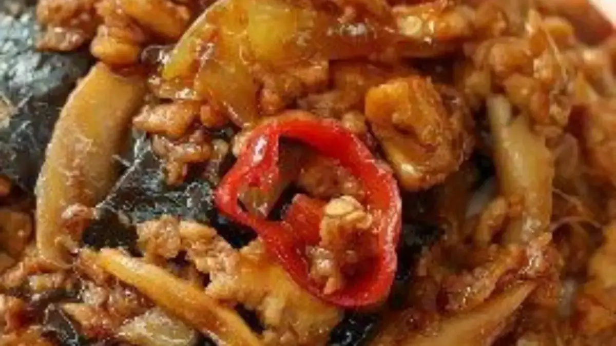Resep Jamur Kuping Tumis Cabai Hijau, Rasa Pedas yang Menggugah Selera! 