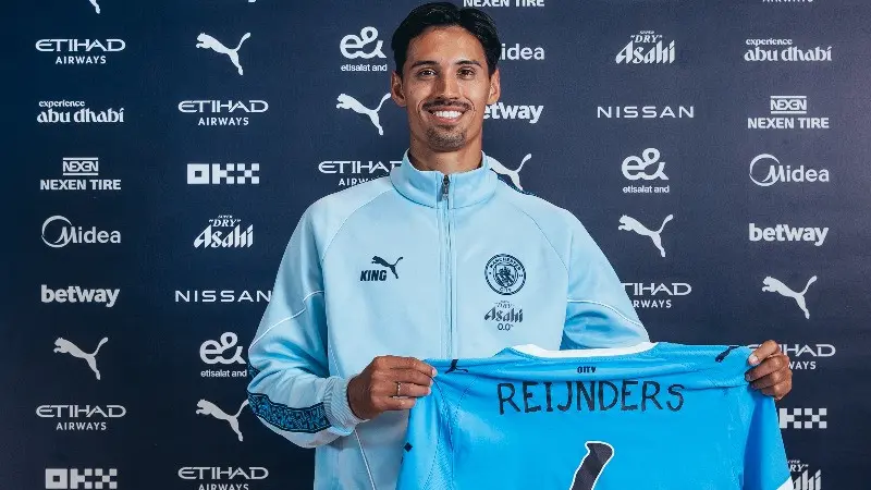 Tijjani Resmi Gabung City