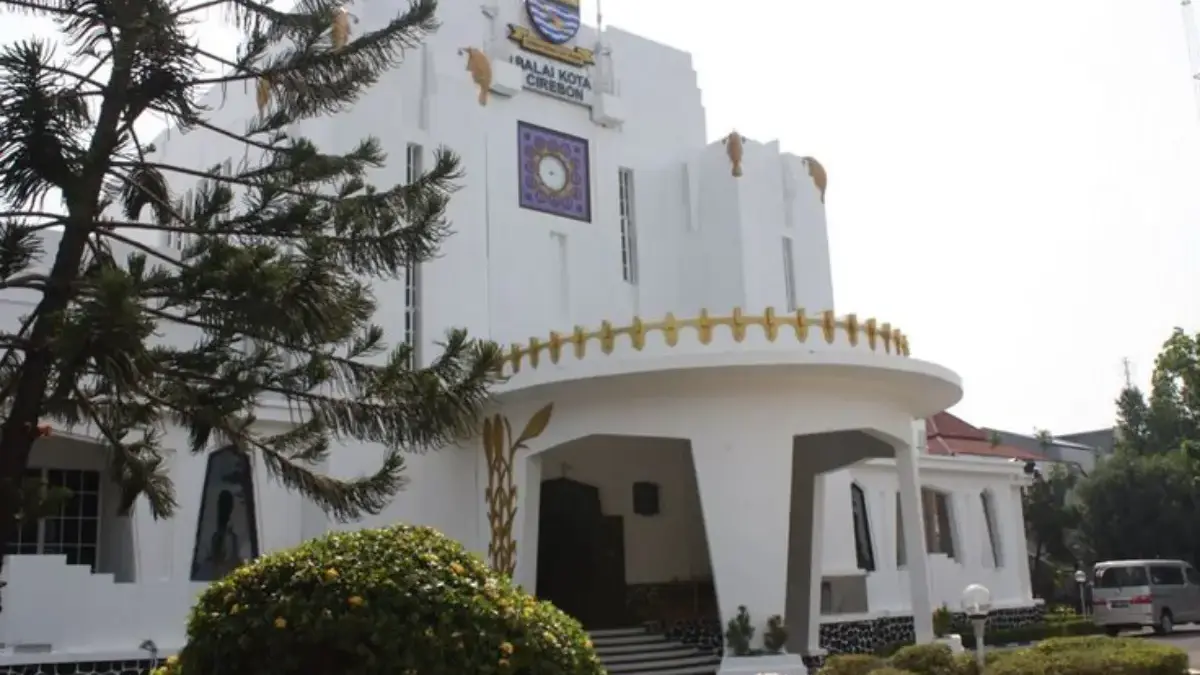 Rayakan Ultah ke-598, Cirebon Keluarkan Seruan Berani \'Wajib Batik\'!