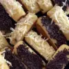 Resep Kue Pukis dengan Taburan Keju dan Coklat Diatasnya yang Meleleh 