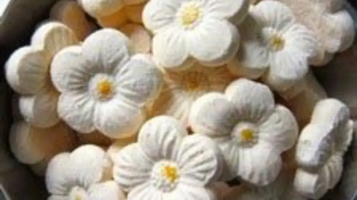 Resep Kue Bangkit Spesial yang Renyah dan Lembut saat Digigit