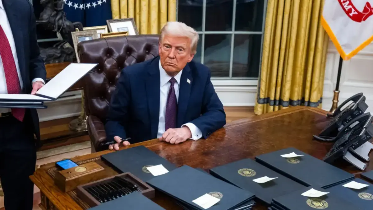 Trump Desak DPR AS