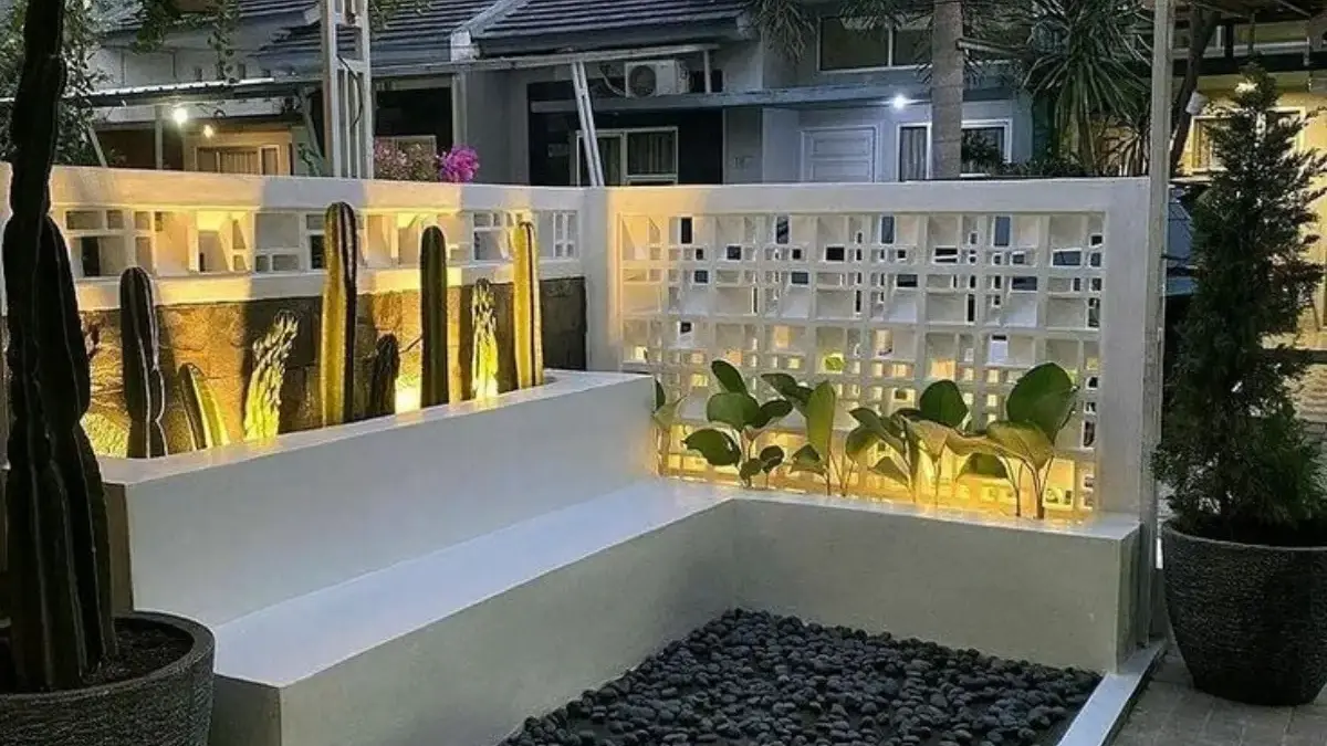 Nggak Cuma Buat Tanaman, Ini 10 Halaman Rumah Minimalis yang Bisa Jadi Spot Healing