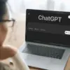 Pakai ChatGPT Bisa Bikin Otak Jadi Malas? Ini Temuan Mengejutkan dari Studi MIT!