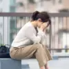Gampang Baper? 5 Cara Latih Hati Biar Nggak Meleleh Cuma Karena Komentar Teman