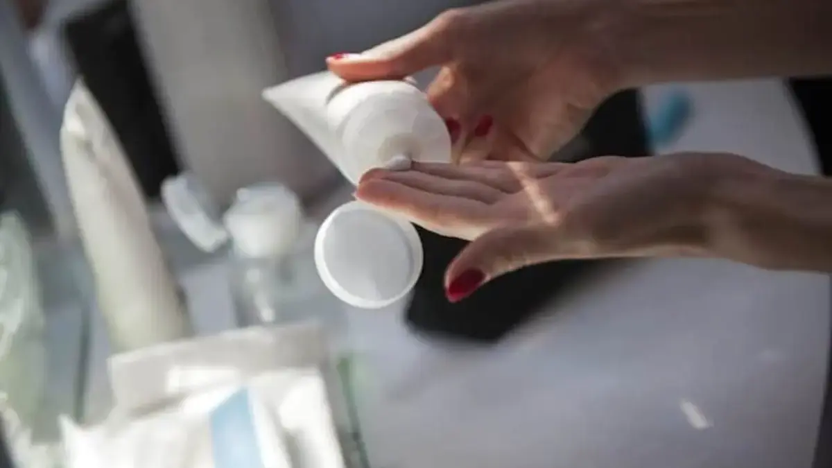 Katanya Bikin Kulit Glowing, Apa Itu Skin Fasting dan Haruskah Kamu Coba?