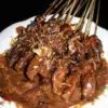 Resep Sate Ayam Bumbu Kacang Pedas Manis yang Menggoda 