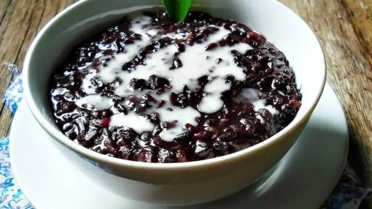 Resep Bubur Ketan Hitam Santan yang Manis dan Lembut