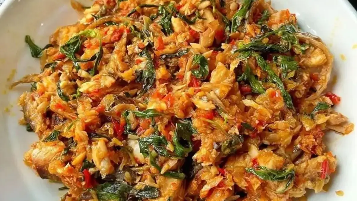 Resep Ayam Suwir Pedas Kemangi yang Mudah dan Gak Ribet! 