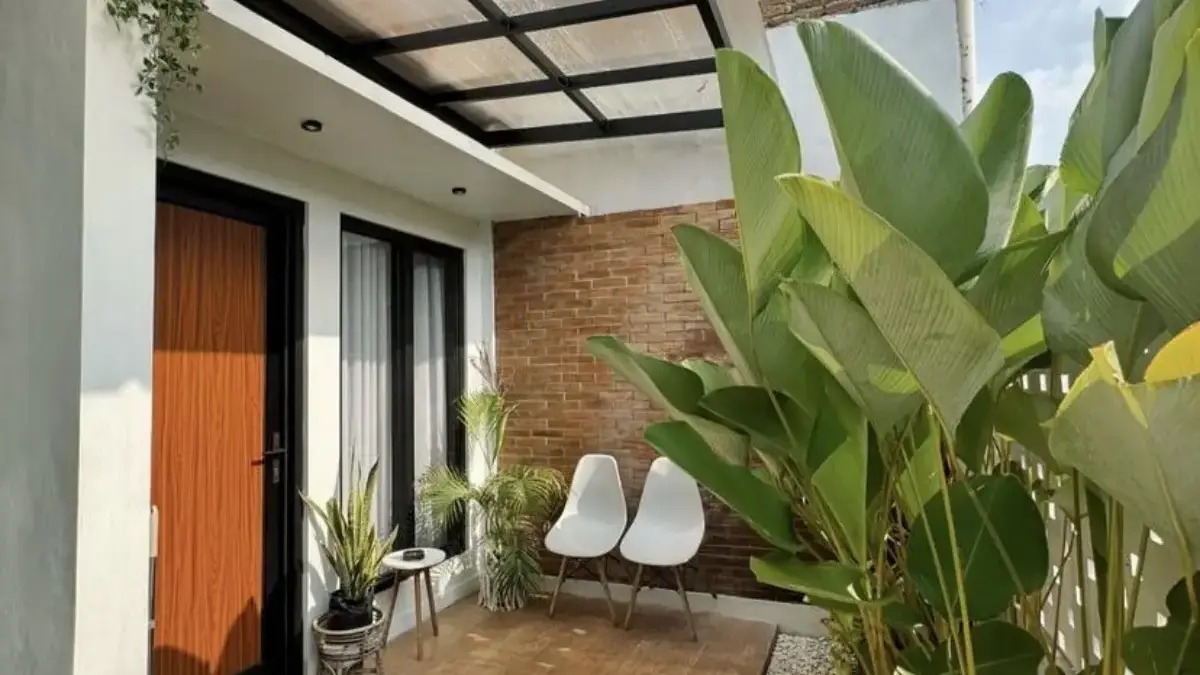 10 Model Teras Semi Outdoor Terbaru 2025: Fungsional, Estetik, dan Nyaman Sepanjang Musim