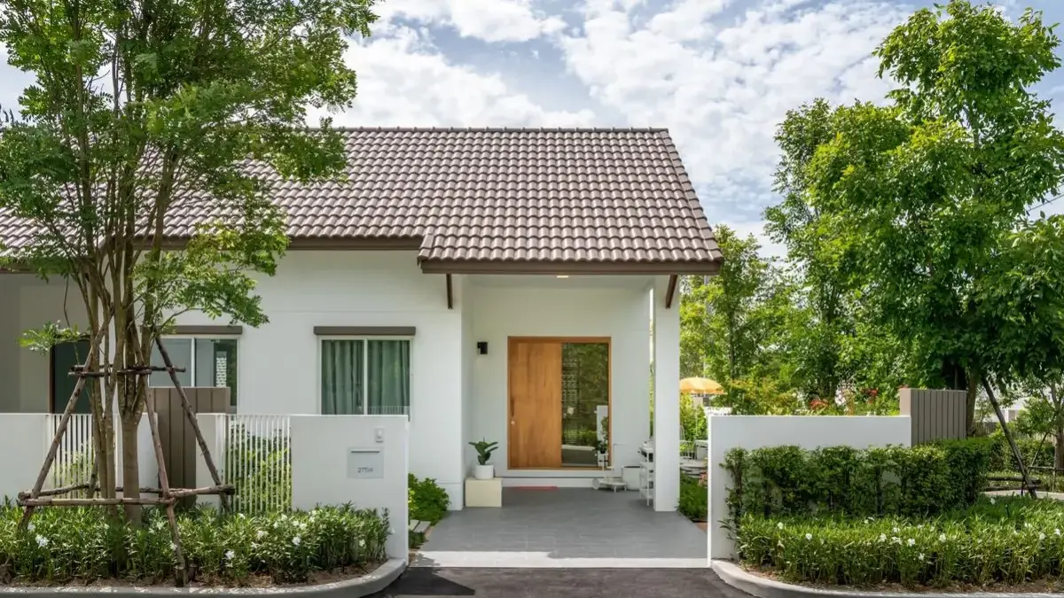 9 Inspirasi Desain Rumah Sederhana Pinggir Jalan, Nyaman dan Tetap Stylish