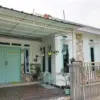 9 Desain Rumah Pinggir Jalan yang Bikin Tetangga Iri! Nomor 7 Bikin Rumah Terasa Mewah