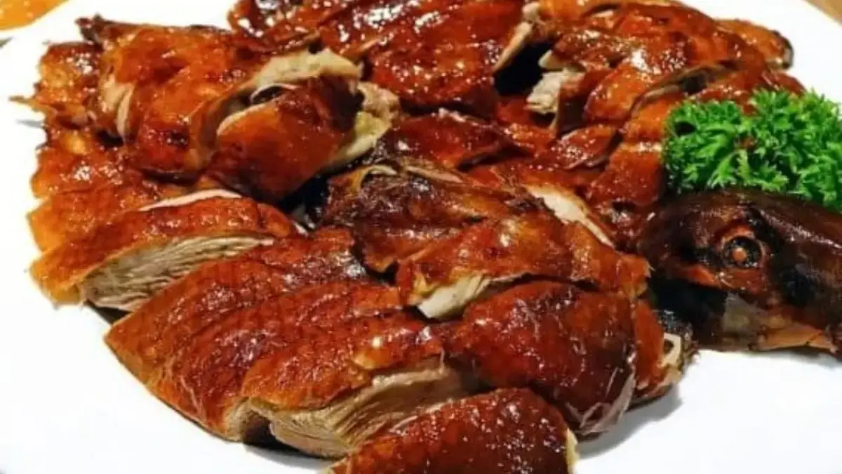 Bebek Peking Kuliner Legendaris dari Tiongkok yang Sangat Mendunia 