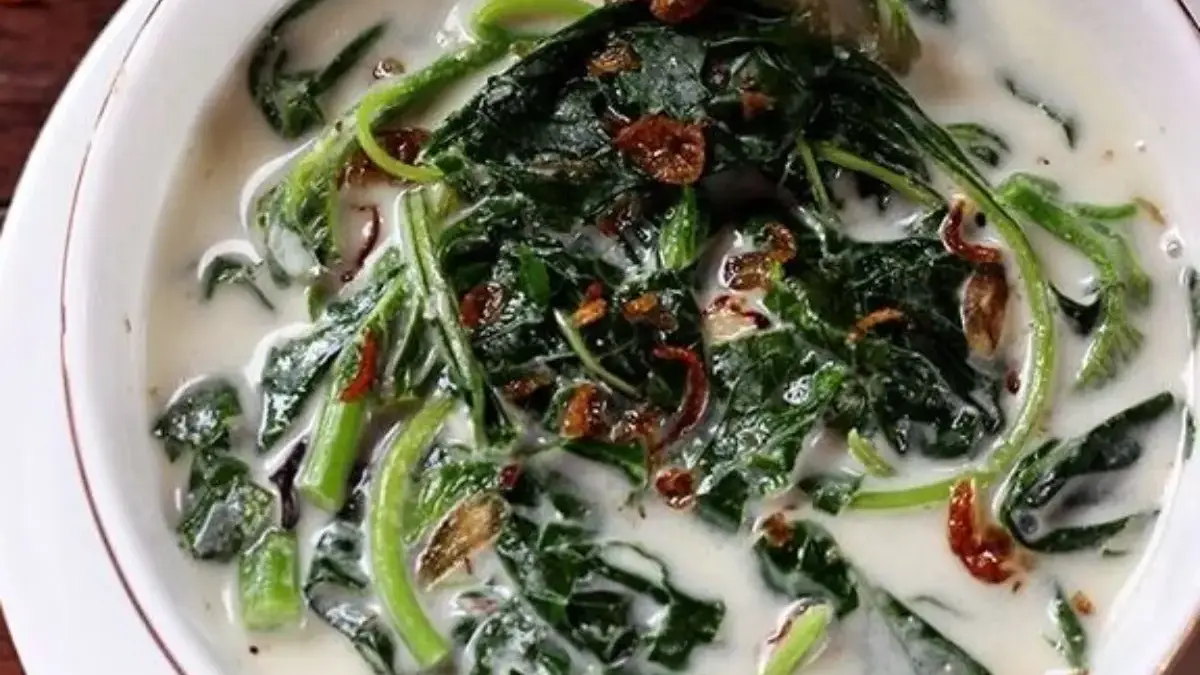 Resep Sayur Bobor Bayam Ikan Teri yang Lezat dan Praktis untuk Keluarga