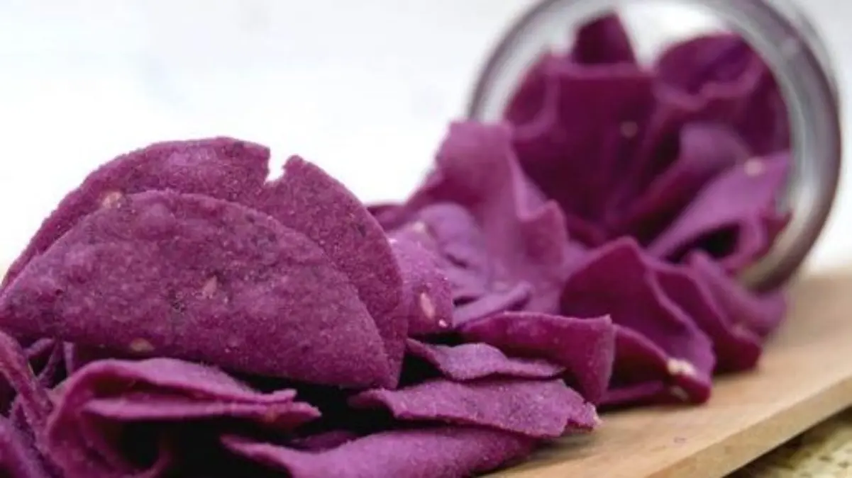 Resep Keripik Ubi Jalar Ungu Renyah dengan Bumbu Sapi Panggang yang Gurih