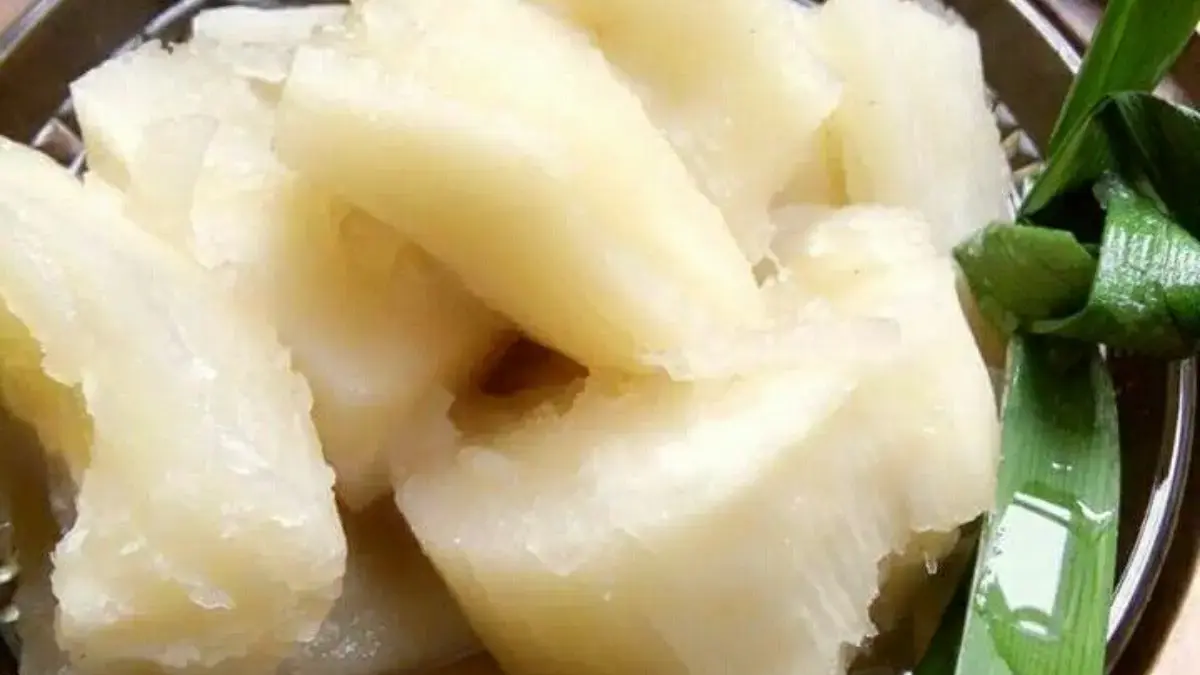 Resep Singkong Kukus Lembut dengan Saus Durian yang Lezat dan Mudah