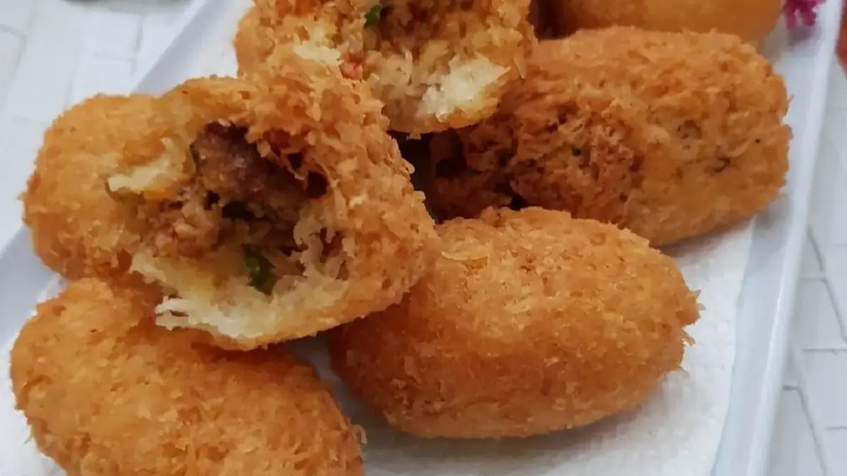 Resep Combro Isi Oncom Pedas yang Lezat Ala Rumahan 