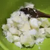 Resep Singkong Kukus Kelapa Parut yang Menyehatkan dan Bikin Nagih!