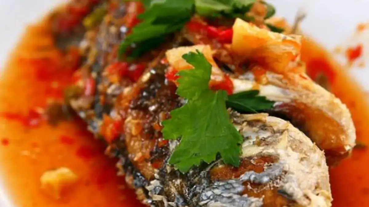 Resep Ikan Mujair Saus Padang yang Pedas dan Lezat untuk Keluarga