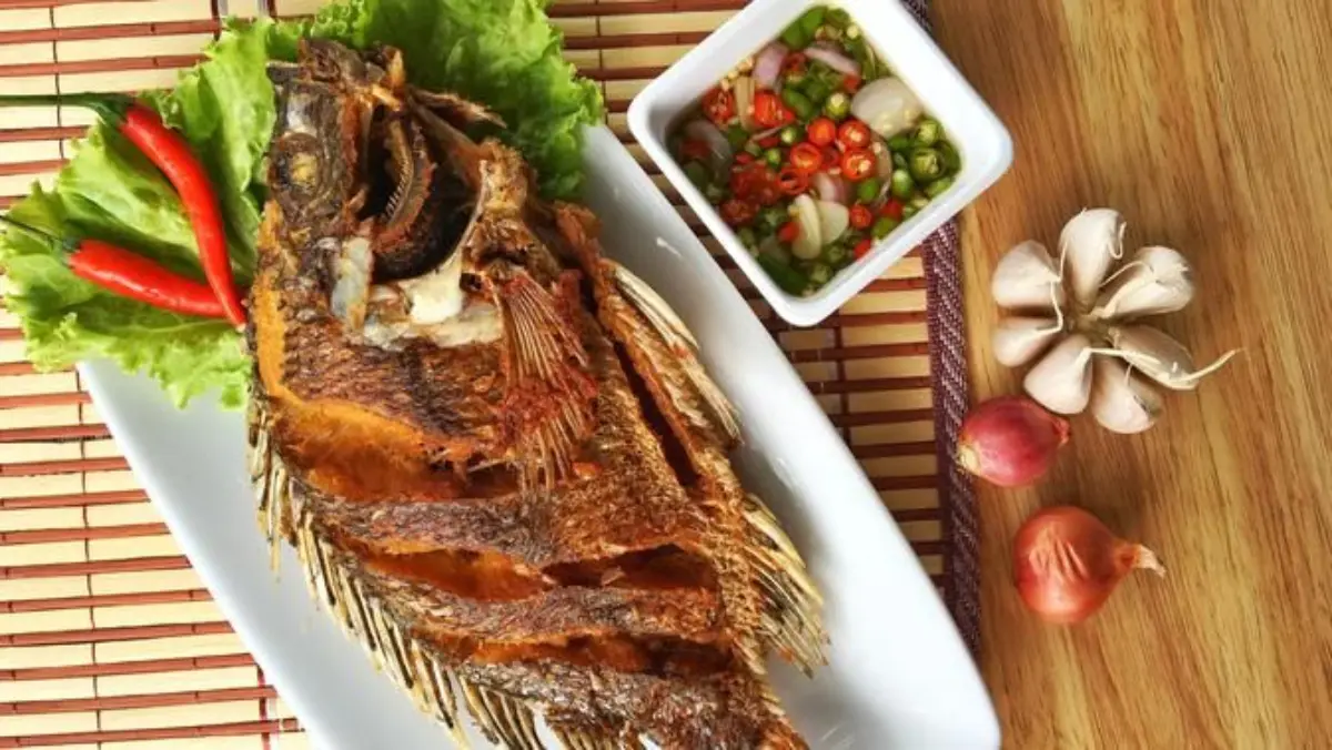 Resep Ikan Mujair Goreng Sambal Terasi yang Bikin Nagih!