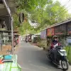 Bangunan di Atas Makam? Pemkot Cirebon Akan Segera Bongkar 60 Bangunan Liar di TPU Kemlaten