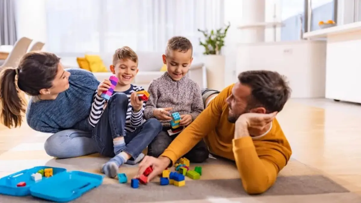 Mengapa Parenting Modern Terasa Lebih Berat? Ini Alasan yang Perlu Dipahami