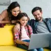Sweet Tween to Moody Teen, 5 Tips Parenting Efektif Hadapi Remaja Putri Tanpa Drama